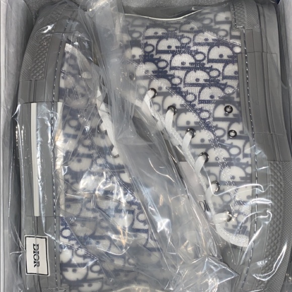 Dior Other - DIOR CONVERSE GREY SIZE 11